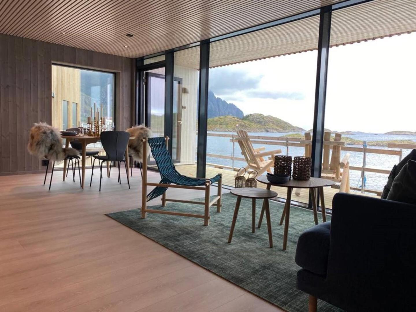 Waterfront Apartment With Panoramic Sea View Henningsvaer Exterior foto