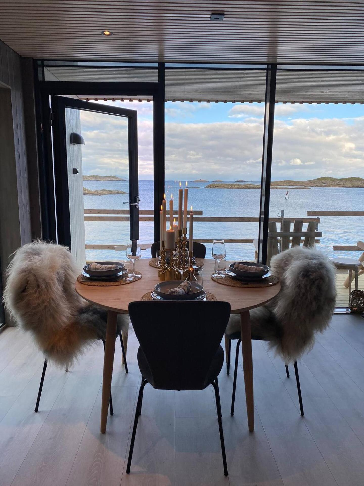 Waterfront Apartment With Panoramic Sea View Henningsvaer Exterior foto